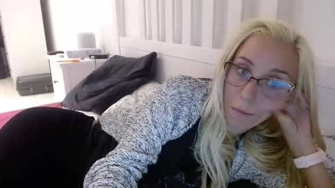 Lena online show from September 14, 5:34 pm