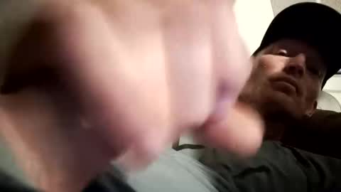 Snapshot of barniemay1 chatting on March 24, 2:49 am barniemay1 online show from March 24, 2:49 am