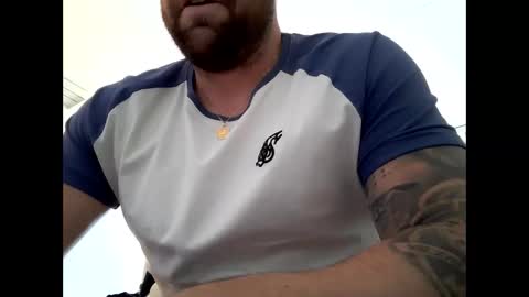 barrias23 online show from April 2, 10:57 am