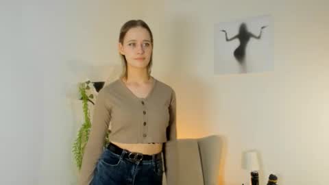 Snapshot of barriebrassil chatting on March 28, 3:33 pm Amelia online show from March 28, 3:33 pm