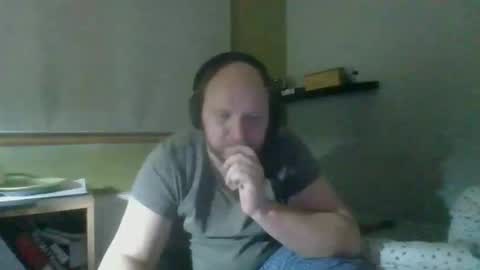 bart_poland online show from November 9, 9:35 pm