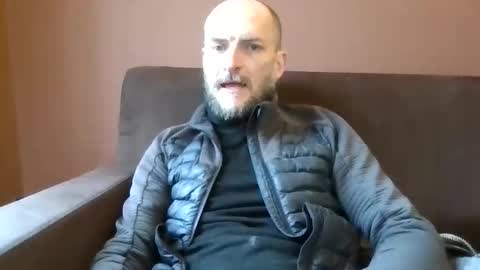 basiccamguy online show from December 15, 10:30 am