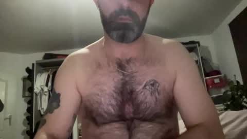 Snapshot of basstard_one chatting on March 4, 2:17 am basstard_one online show from March 4, 2:17 am