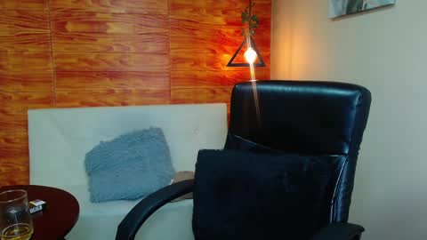 Bastian online show from December 12, 5:42 am