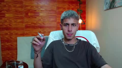 Bastian online show from December 20, 1:36 am