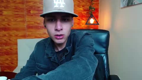 Bastian online show from January 4, 5:05 am