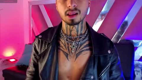 bastian66_ online show from June 3, 2:33 pm
