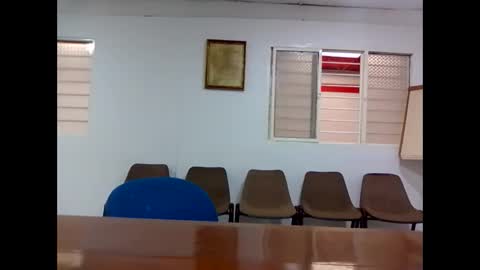 Bastian Independent Model online show from November 13, 6:40 pm