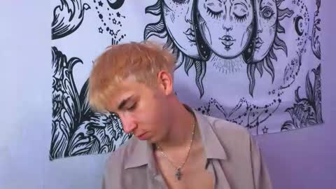 Snapshot of batarol0 chatting on September 10, 9:53 am mett online show from September 10, 9:53 am