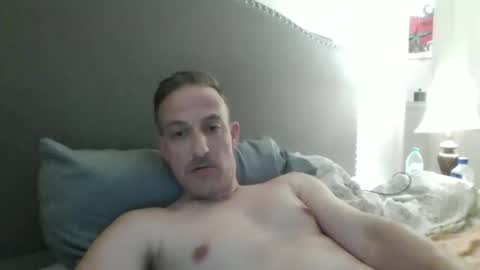 babtboy2121 online show from March 11, 2:17 am