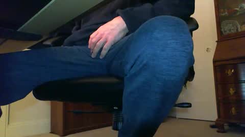 BateBro13 online show from January 7, 1:57 pm