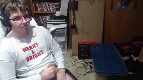 Snapshot of baterricky chatting on February 8, 3:21 pm Ricky online show from February 8, 3:21 pm