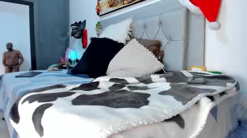 Idaly and Carlos online show from December 14, 2:56 am