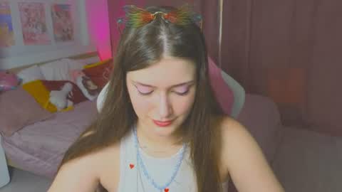 Snapshot of batty_sweetie chatting on June 27, 7:24 am Jessica online show from June 27, 7:24 am