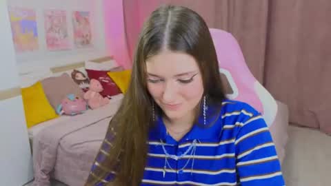 Snapshot of batty_sweetie chatting on July 7, 8:18 am Jessica online show from July 7, 8:18 am