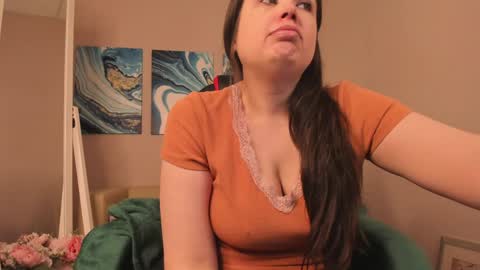 battymoll online show from December 13, 3:54 pm