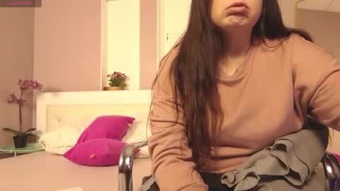 battymoll online show from February 5, 10:51 am