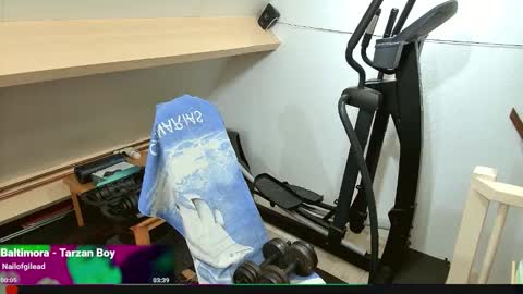 Snapshot of bazzz_8 chatting on September 29, 5:18 pm bazzz_8 online show from September 29, 5:18 pm