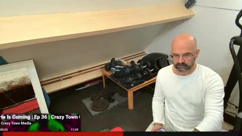 Snapshot of bazzz_8 chatting on October 5, 5:00 pm bazzz_8 online show from October 5, 5:00 pm