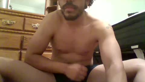 Snapshot of bbbbbro21 chatting on December 20, 4:42 am bbbbbro21 online show from December 20, 4:42 am