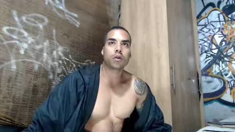 Justin online show from October 28, 2:04 am