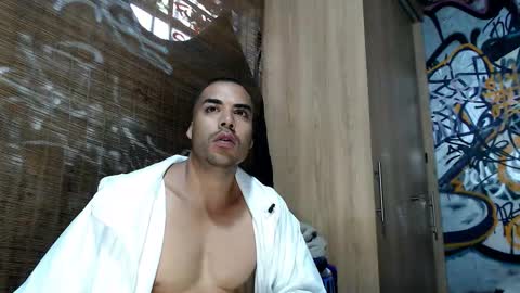 Justin online show from November 20, 10:09 pm