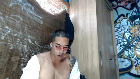 Justin online show from November 26, 8:21 pm