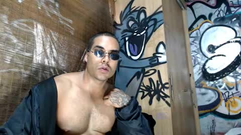 Justin online show from March 11, 11:00 pm