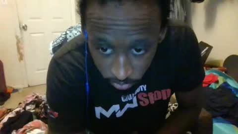 rocker n queen online show from December 14, 6:09 pm