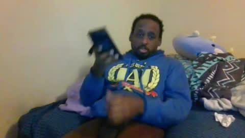 rocker n queen online show from January 24, 9:37 pm