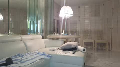 Snapshot of bbcforyourthroat chatting on October 13, 6:35 am 305BBC online show from October 13, 6:35 am