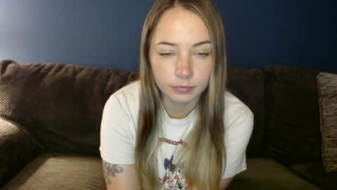 Snapshot of bbgirlnextdoor chatting on June 22, 6:16 pm bbgirlnextdoor online show from June 22, 6:16 pm