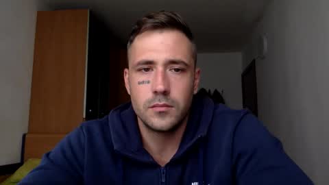 Snapshot of bbnamelezz chatting on October 27, 9:13 am BB Namelezz online show from October 27, 9:13 am