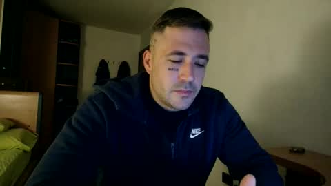 Snapshot of bbnamelezz chatting on October 30, 6:26 am BB Namelezz online show from October 30, 6:26 am