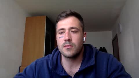 Snapshot of bbnamelezz chatting on April 5, 3:31 pm BB Namelezz online show from April 5, 3:31 pm