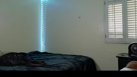 unknown online show from September 26, 9:08 pm