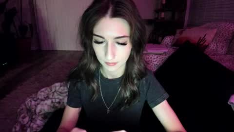 Snapshot of bbshasta chatting on April 5, 5:59 am Shasta online show from April 5, 5:59 am