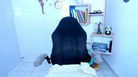 Snapshot of bbw_charlote chatting on May 9, 12:21 pm Charlote online show from May 9, 12:21 pm