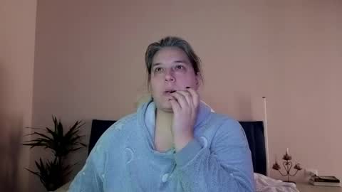Snapshot of bbw_goddes chatting on March 24, 3:06 pm Love online show from March 24, 3:06 pm