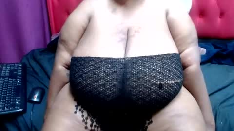 bbwkaboom online show from June 11, 9:35 pm