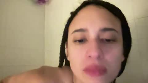 Snapshot of bbyangelyoga chatting on December 8, 3:53 am bbyangelyoga online show from December 8, 3:53 am