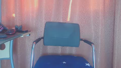 Snapshot of bbyboobs chatting on January 28, 10:23 am Abigail online show from January 28, 10:23 am