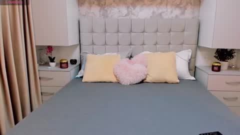 larra online show from November 14, 6:12 am