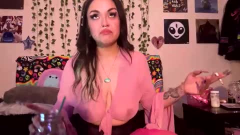 Snapshot of bbyslugggg chatting on February 7, 3:45 am bbyslugggg online show from February 7, 3:45 am