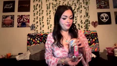 Snapshot of bbyslugggg chatting on February 12, 2:14 am bbyslugggg online show from February 12, 2:14 am