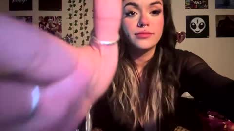 Snapshot of bbyslugggg chatting on February 18, 6:04 am bbyslugggg online show from February 18, 6:04 am