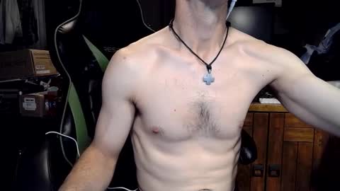 bchillin28 online show from November 13, 2:10 am