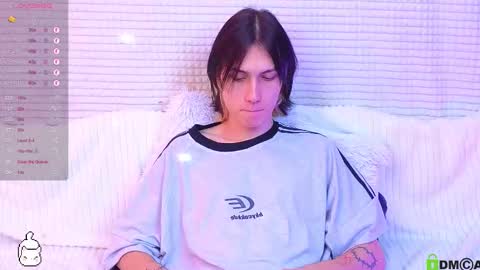 Snapshot of bd_black chatting on September 29, 12:10 pm Aiden online show from September 29, 12:10 pm