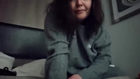 Snapshot of bdeunltd chatting on November 19, 7:30 am bdeunltd online show from November 19, 7:30 am