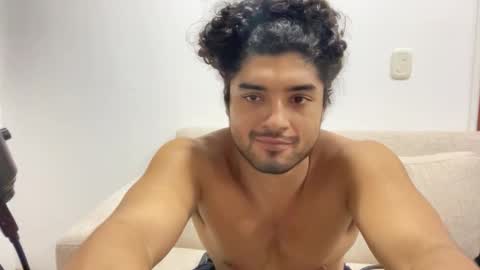 Snapshot of bdever7 chatting on November 12, 2:01 am bdever7 online show from November 12, 2:01 am